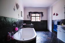 Bathroom 1 - 12 square meters of property in Silver Lakes Golf Estate