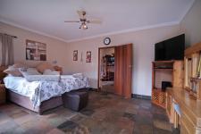 Main Bedroom - 37 square meters of property in Silver Lakes Golf Estate