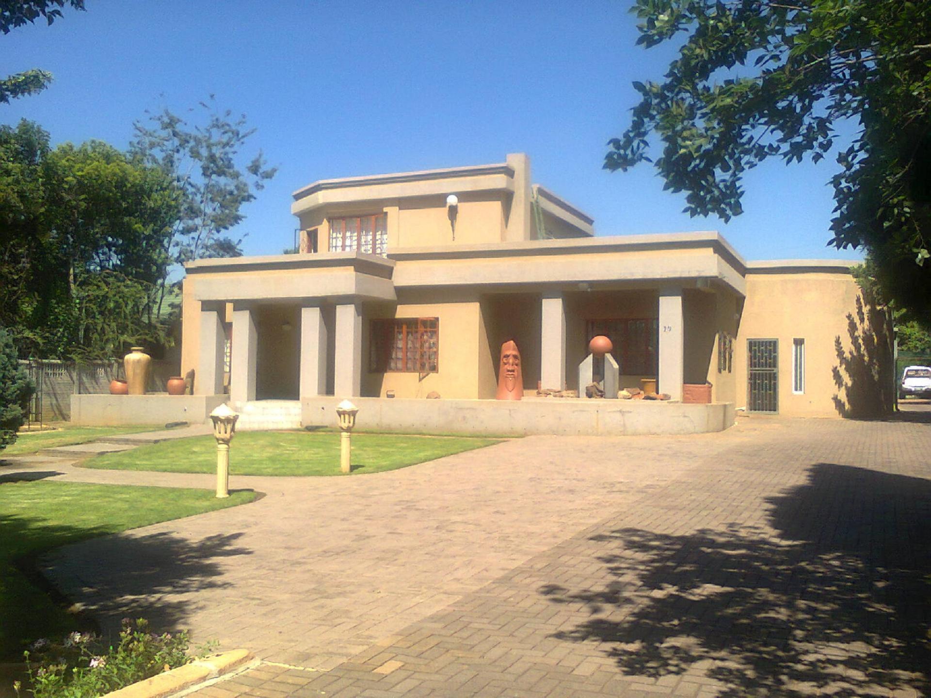Absa Bank Trust Property House for Sale in Vereeniging MR1