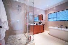 Main Bathroom - 16 square meters of property in Silver Lakes Golf Estate