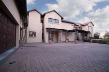 Front View of property in Silver Lakes Golf Estate