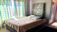 Bed Room 1 of property in Ravensklip