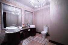 Bathroom 1 - 9 square meters of property in Silver Lakes Golf Estate