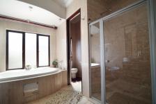 Main Bathroom - 17 square meters of property in Silver Lakes Golf Estate