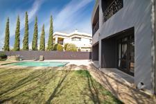 Garden of property in Silver Lakes Golf Estate