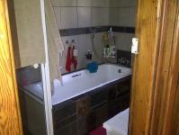 Main Bathroom - 9 square meters of property in King Williams Town