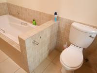 Main Bathroom - 9 square meters of property in Aspen Hills