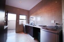 Kitchen - 62 square meters of property in The Wilds Estate