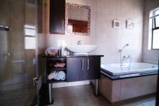 Bathroom 1 - 9 square meters of property in The Wilds Estate