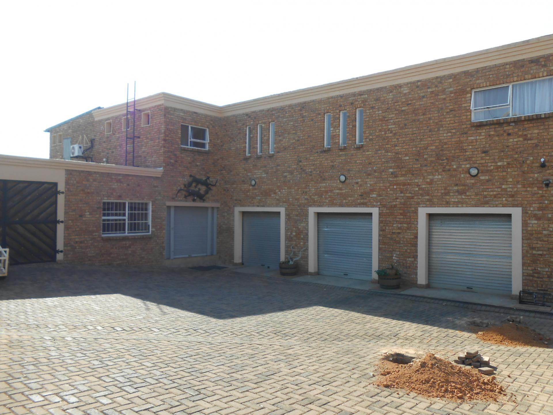 Front View of property in Emalahleni (Witbank) 