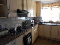 Kitchen - 10 square meters of property in Tsakane