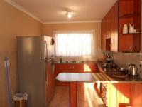Kitchen - 6 square meters of property in Greenhills