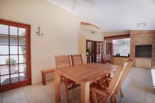 Patio - 43 square meters of property in Six Fountains Estate