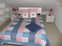 Bed Room 2 - 20 square meters of property in Plettenberg Bay