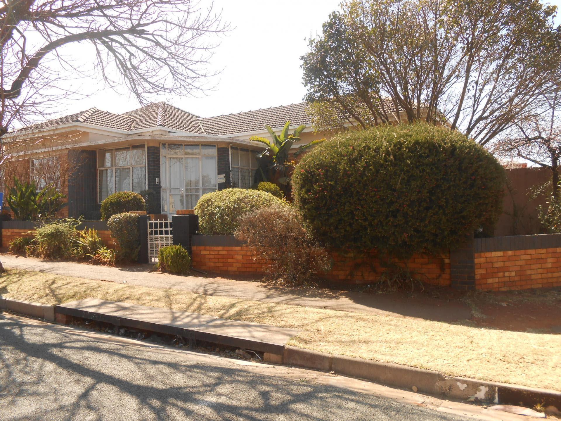 Front View of property in Crosby