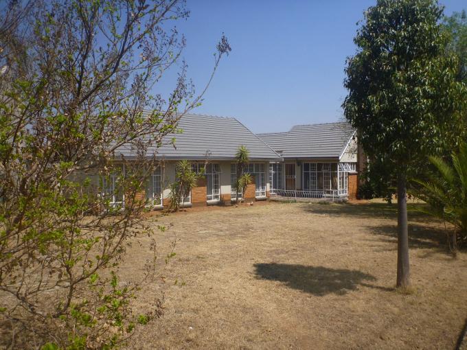 4 Bedroom House for Sale For Sale in Randfontein - Private Sale - MR116911