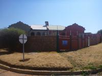 3 Bedroom 2 Bathroom Sec Title for Sale for sale in Maraisburg