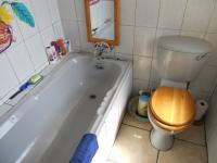 Bathroom 2 - 7 square meters of property in Groot Brakrivier