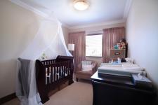 Bed Room 2 - 12 square meters of property in Six Fountains Estate