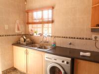 Kitchen - 21 square meters of property in Lenasia South