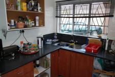 Kitchen - 8 square meters of property in Heideveld