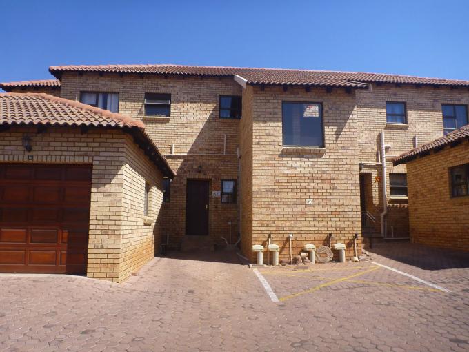 3 Bedroom Sectional Title for Sale For Sale in Krugersdorp - Home Sell - MR117139