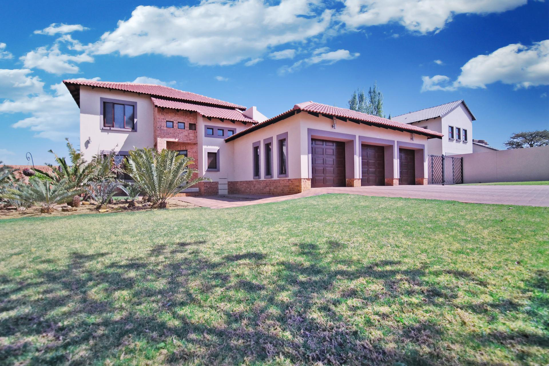 Front View of property in Six Fountains Estate