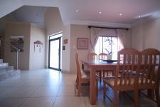 Dining Room - 17 square meters of property in Six Fountains Estate