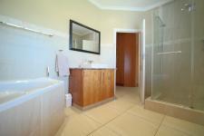 Bathroom 1 - 3 square meters of property in Six Fountains Estate