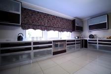 Kitchen - 44 square meters of property in The Wilds Estate