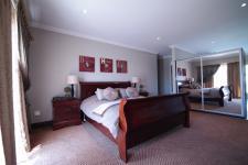 Main Bedroom - 29 square meters of property in The Wilds Estate