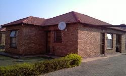 3 Bedroom 2 Bathroom House for Sale for sale in Karenpark