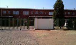 3 Bedroom 1 Bathroom Duplex for Sale for sale in Jan Niemand Park