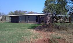 Front View of property in Buffelspoort