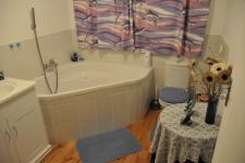 Main Bathroom - 3 square meters of property in Tergniet