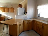 Kitchen - 33 square meters of property in Vaalpark