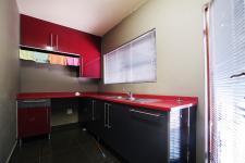 Kitchen - 31 square meters of property in The Wilds Estate