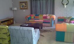 Lounges - 41 square meters of property in Buffelspoort