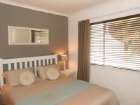 Bed Room 1 - 12 square meters of property in Helikon Park