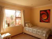 Bed Room 2 - 14 square meters of property in Greenstone Hill