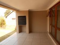 Patio - 22 square meters of property in Greenstone Hill