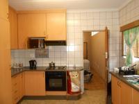 Kitchen - 13 square meters of property in Krugersdorp