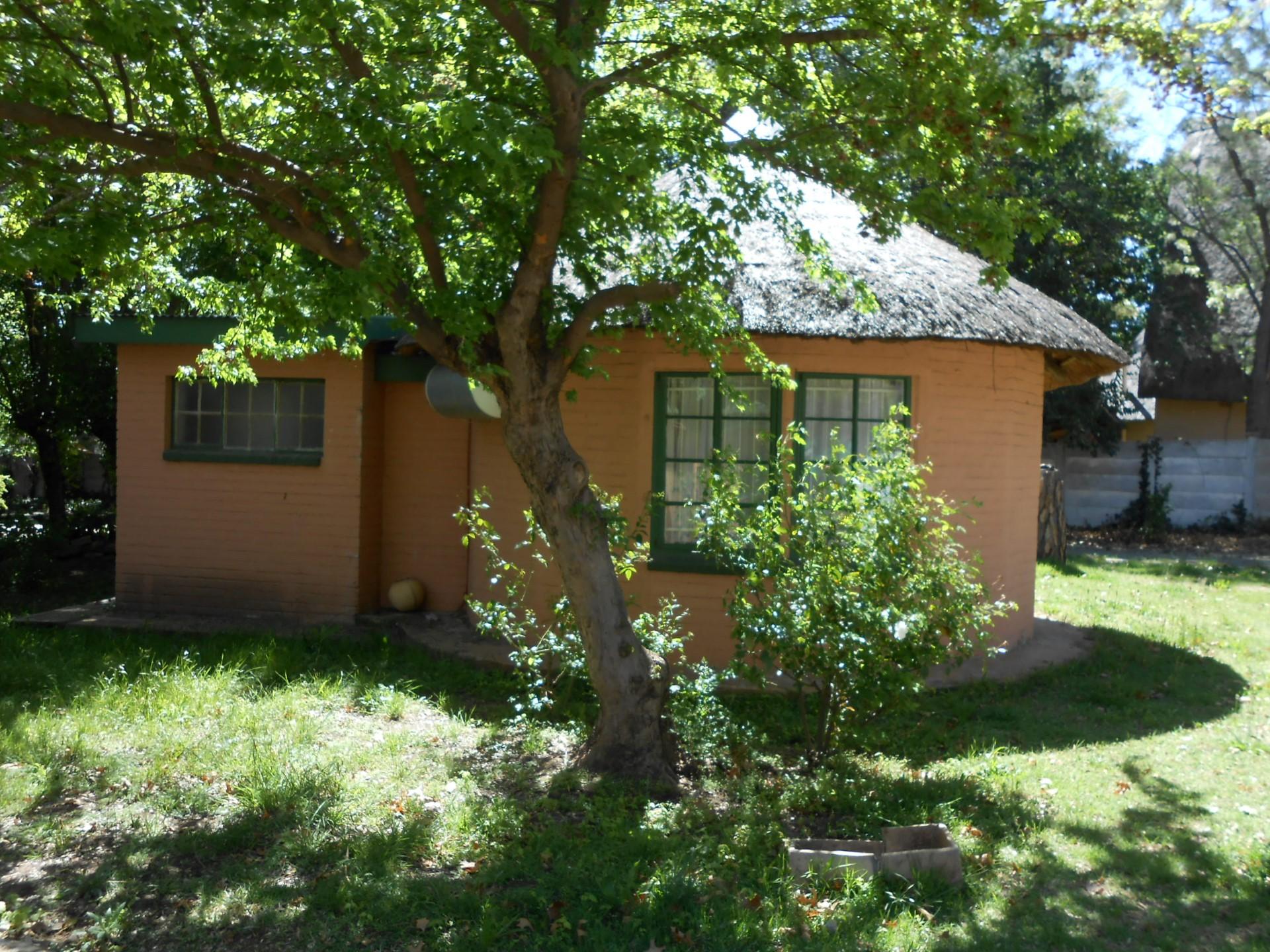 Front View of property in Lochvaal