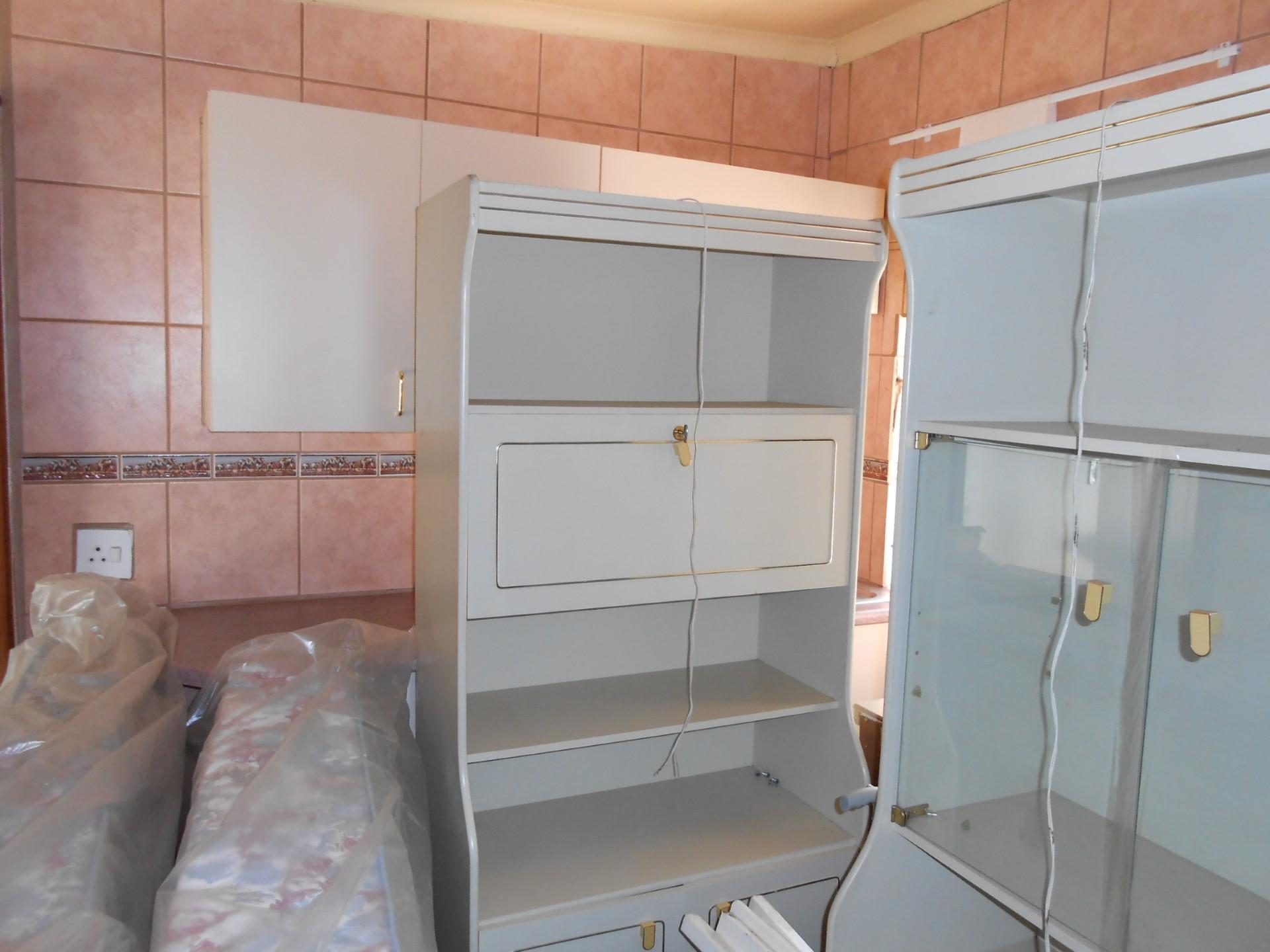 Kitchen - 48 square meters of property in Lochvaal