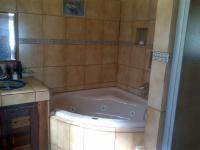 Bathroom 1 - 7 square meters of property in Lochvaal