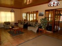 Lounges - 127 square meters of property in Lochvaal