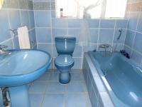 Bathroom 1 - 7 square meters of property in Lochvaal