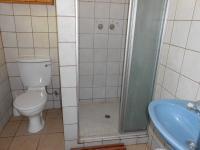 Bathroom 3+ - 14 square meters of property in Lochvaal