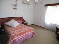 Main Bedroom - 26 square meters of property in Scottburgh