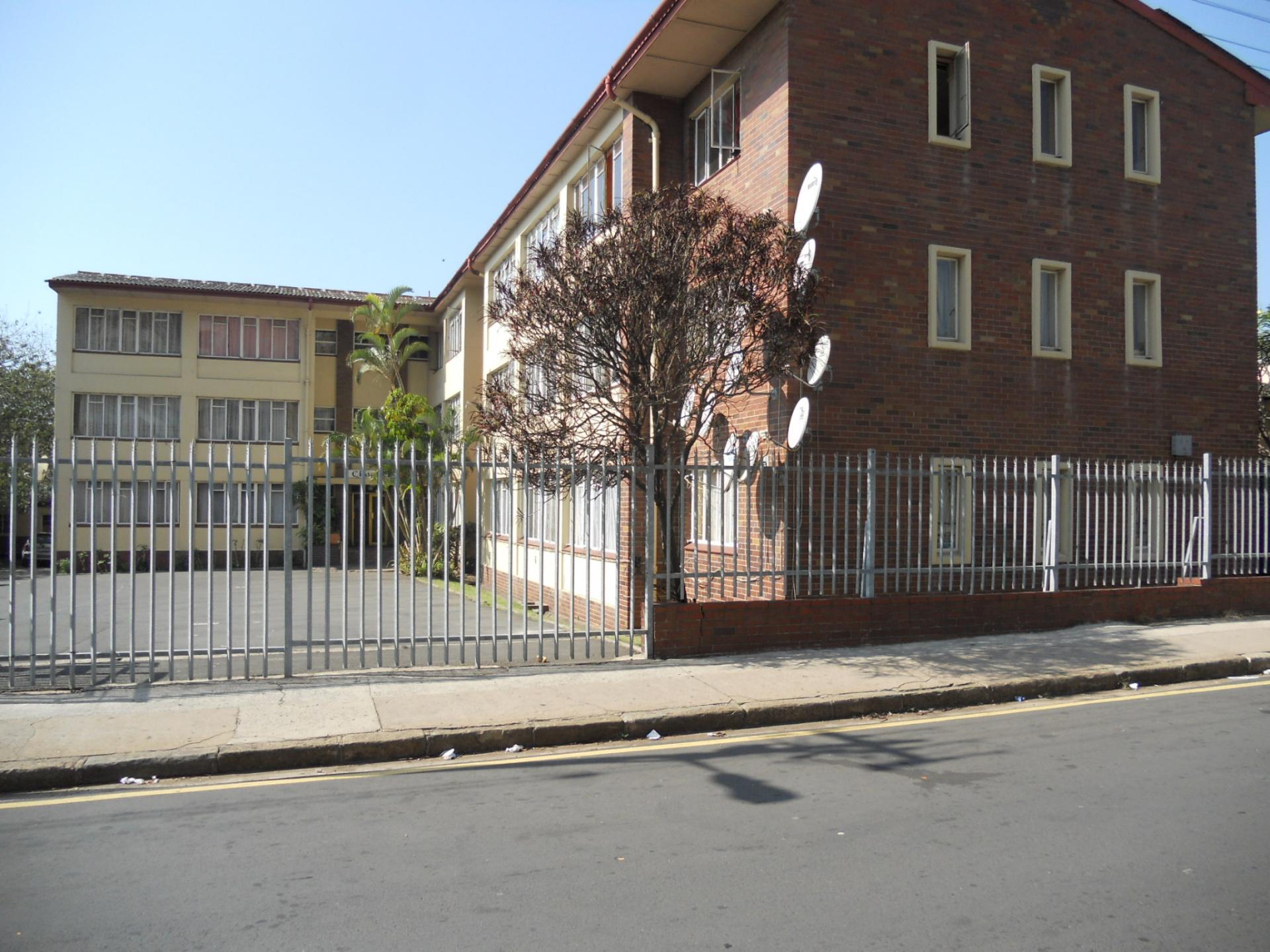 Front View of property in Durban Central